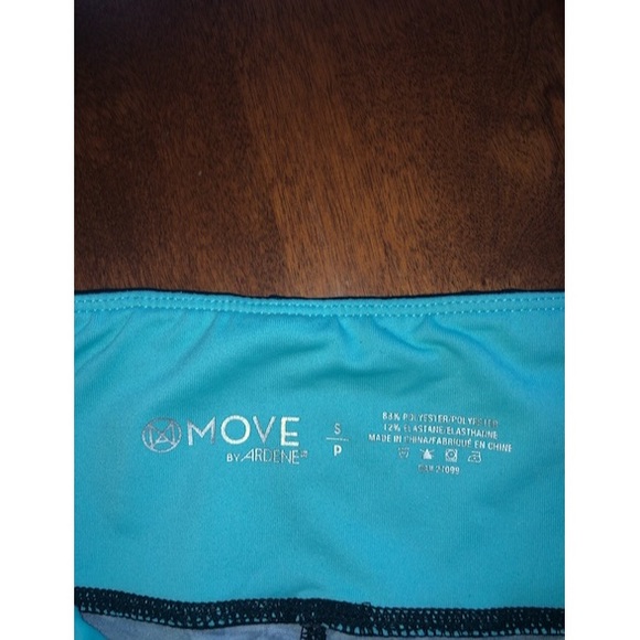 Capri Workout Tights🏋🏼♀️ - Picture 7 of 7